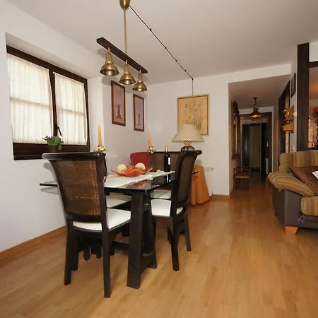 Verdiblanco Diez Apartment
